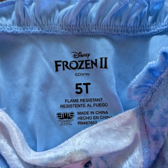 Disney Frozen 2 Elsa Nightgown Dress Size 5T - Picture 3 of 5